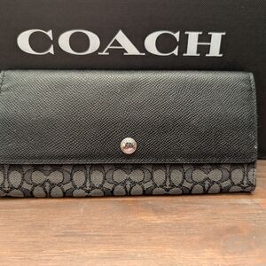 COACH Black Signature Continental Wallet